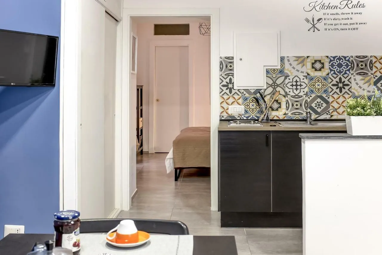 Manuela Apartments Centro - Quartieri Spagnoli Naples 0*,  Italy