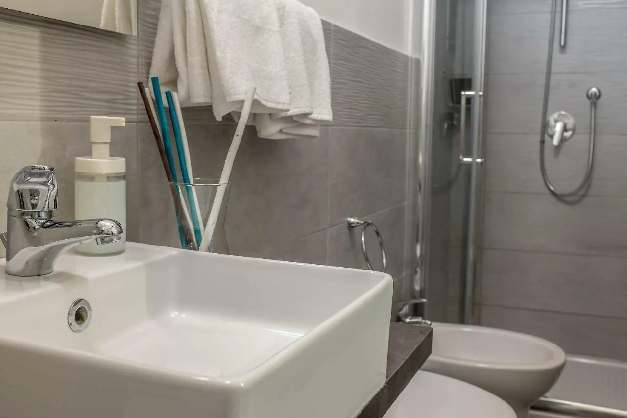 Manuela Apartments Centro - Quartieri Spagnoli Naples 0*,  Italy